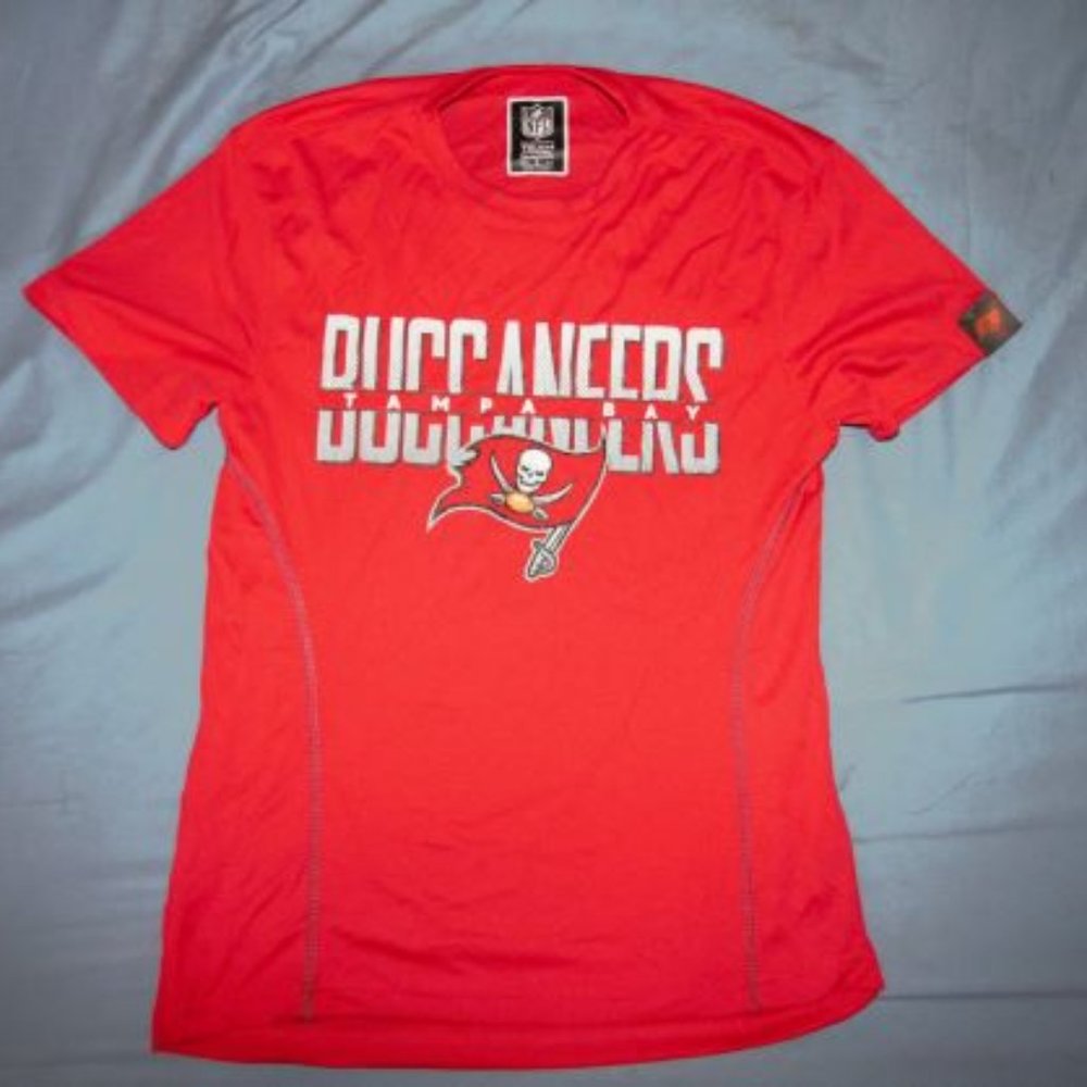NFL Team Apparel - Tampa Bay Buccaneers polyester t-shirt